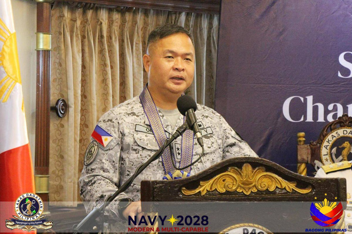 PhilFleet's tweet image. Fleet Deputy Commander Assumes Post as Acting SAF Commander

See full report here:
facebook.com/share/p/1SfvVa…

#PhilFleetVanguardofOurSeas
#ModernandMultiCapablePHNavy
#OneAFPOnePhilippines
#StrongAFPStrongPhilippines
#AFPyoucanTRUST
#SundaloSalamatSaSerbisyo