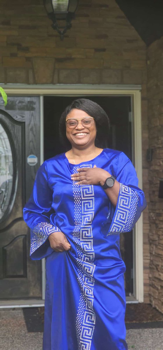 One of the easiest ways to know a damaged man is to listen to how he speaks about women.
Any man that condescend women can never love you, it's only a matter of time before he starts condescending you too.
Even married women chasing you will come with a blackbook of his wife and