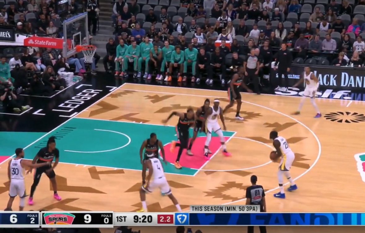 TrashTalk_fr's tweet photo. J’ai besoin que vous compreniez que Victor a CONTRÉ CE TIR 😭😭😭😭😭😭😭😭😭😭😭😭😭

Il a ses deux pieds dans la raquette putain https://t.co/wEAAqewfNL
