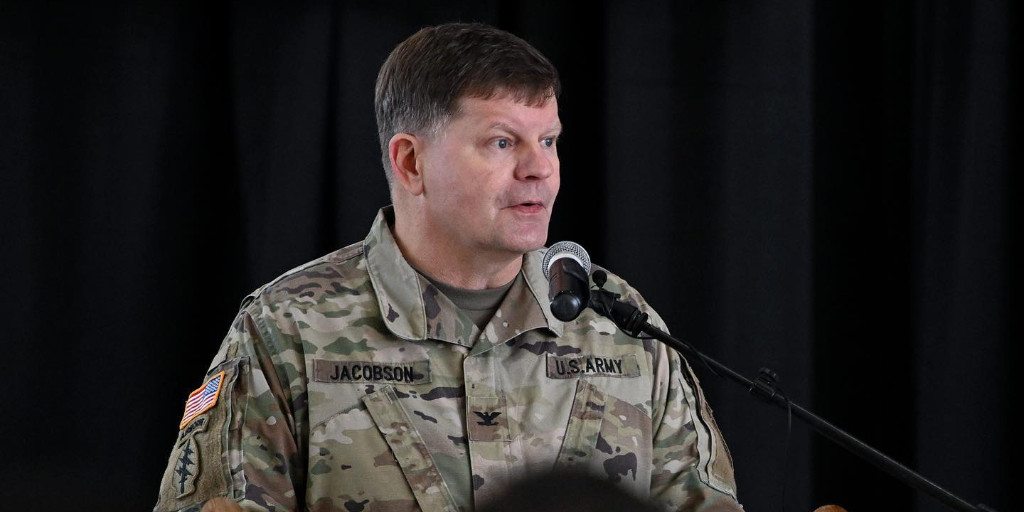 mistressM547's tweet image. Be All You Can Be!

Congratulations to the @USArmy Soldiers who earned their #GreenBerets last week during a ceremony at the John F. Kennedy #SWCS on Fort Bragg, North Carolina. @GoArmySOF

@USASOCNews 
#SOF #QuietProfessionals #DeOppressoLiber