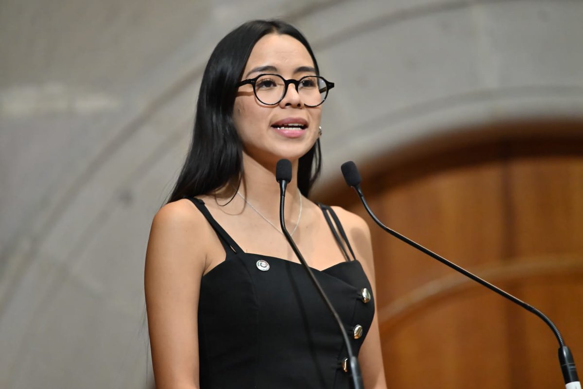 La Dip. <a href="/alexiaadavilaa/">Alexia Dávila</a> y el Dip. <a href="/PabloDeCevallos/">Pablo Fernandez De Cevallos</a> (GP #PAN) impulsan ampliar el acceso a la educación y la cultura mediante ludotecas y bibliotecas digitales, mediante una iniciativa para reformar la Ley de Educación y crear la Ley de Fomento a la Lectura y el Libro del Estado