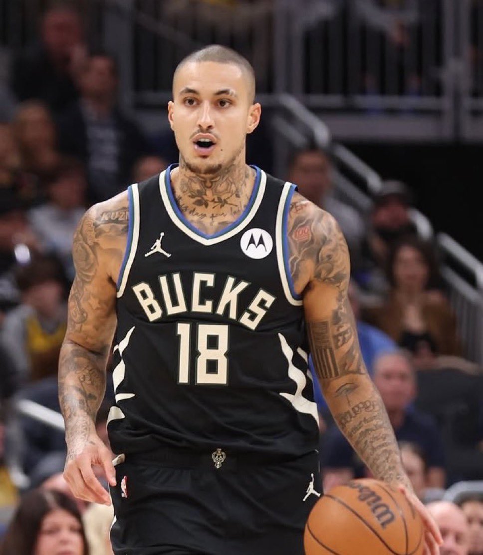 Who has been the Hornets best player tonight? Bridges? Kon? Sexton or Kalk?

No. Kuzma. It’s been Kyle Kuzma 😂😂 <a href="/BucksLead/">Bucks Lead</a>