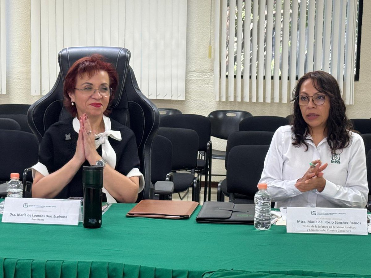 IMSSGro's tweet photo. 💚 En el HGZ con UMF No. 8 de Zihuatanejo se efectuó la XXIII Sesión del Consejo Consultivo del #IMSSGuerrero, presidida por la Dra. María de Lourdes Díaz Espinosa.

👩‍⚕️ La Jefatura de Prestaciones Médicas expuso los progresos de la Estrategia 2-30-100. https://t.co/JfldD21tt9