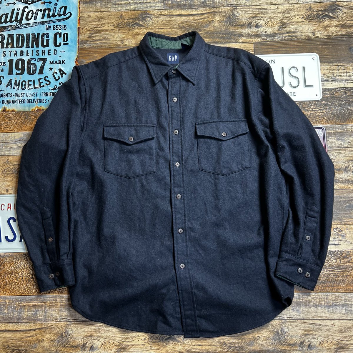 UnionWith87240_'s tweet image. 🧥 GAP Wool CPO Jacket
無骨で上品。2000s初期のオールドギャップ。
厚手ウールでアウター感覚に羽織れる一枚。
#gap #oldgap #cpojacket #アメカジ #unionwith
🛒オンラインで販売中