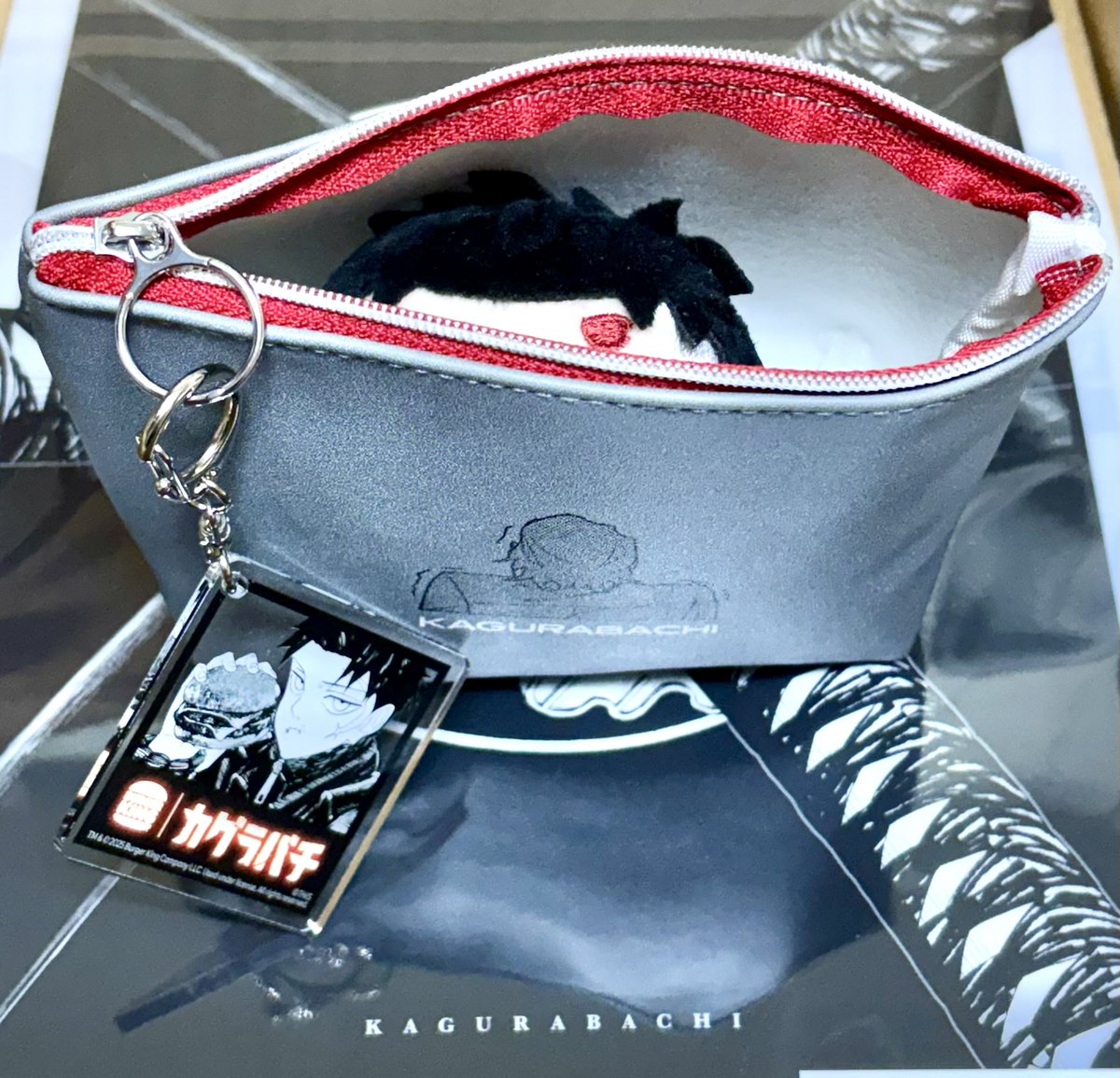 手描き☺︎ポーチ·͜· ᕷ お姉ちゃんが箱から作ってくれたポーチ何億回でも見て