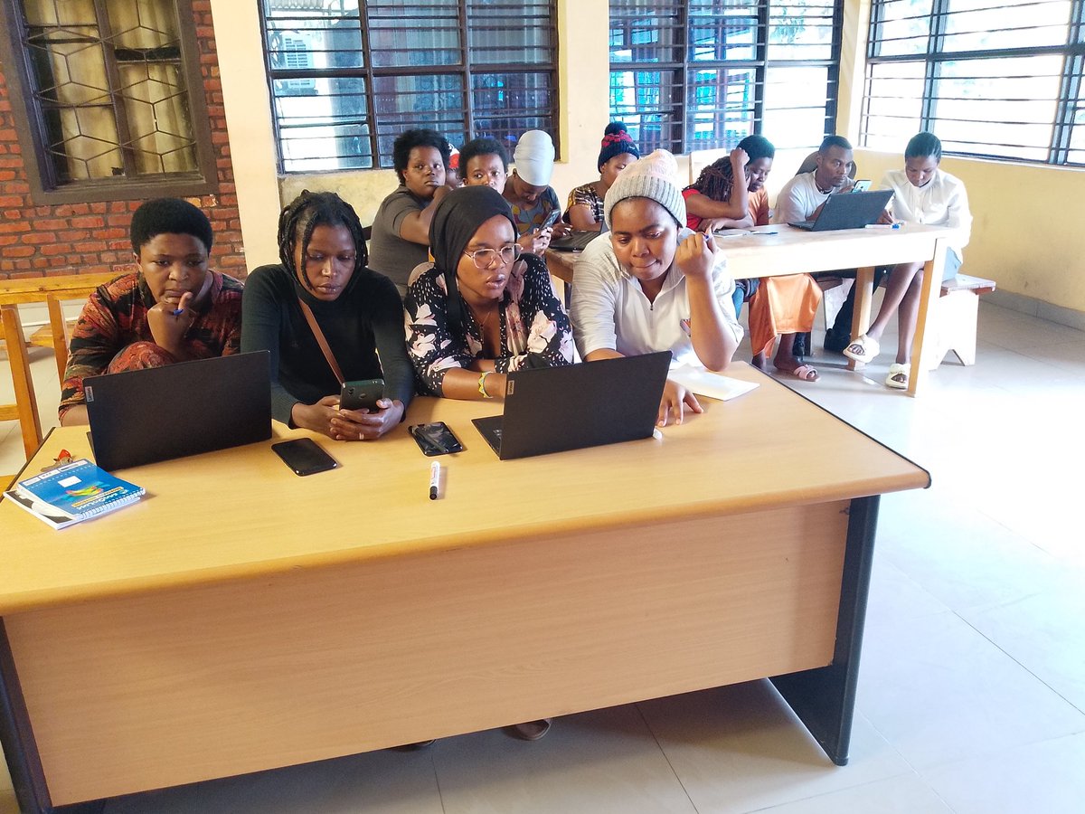 IEllen2025's tweet image. Facilitating young woman to acquire digital skills for their business #Dotrwanda in Karongi district, Bwishyura sector #karongidistrict #Mastercardfoundation #Dotyouth