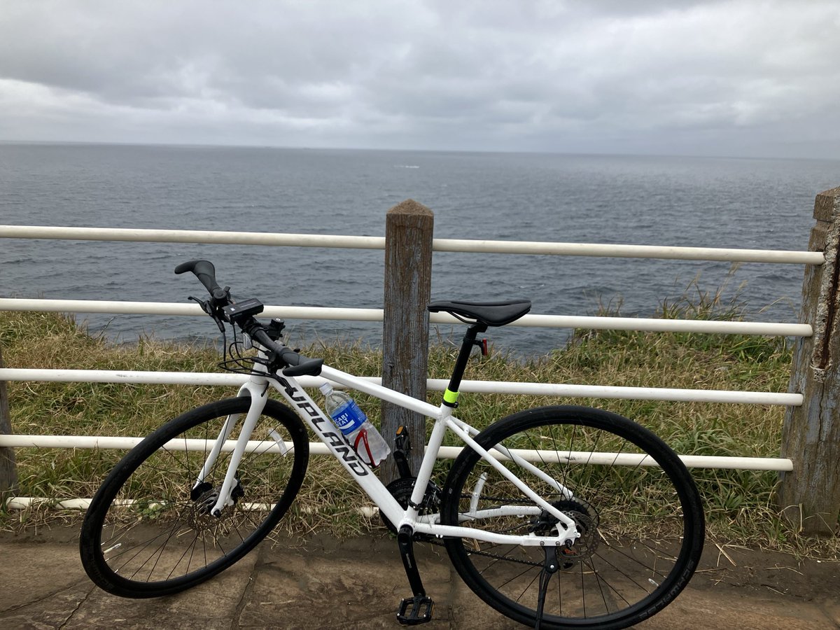 manbobongo's tweet image. 南下したらまさかの雨☔️
初の雨ride🚲
#御宿で進めなくなった
#さぁどうしよう
#コンビニで雨宿り