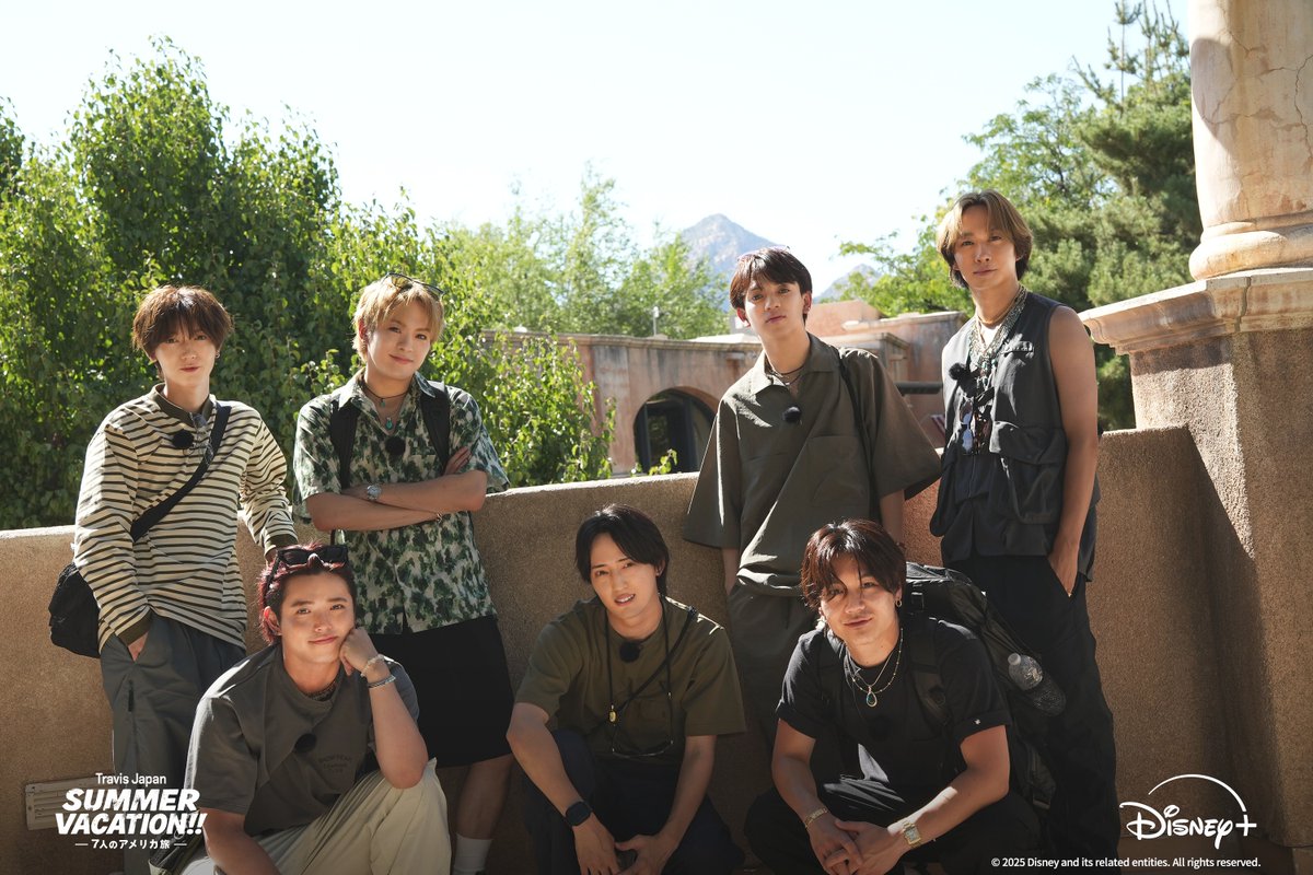⋱ 画像も公開✈️ ⋰

Travis Japanが夏休みを大満喫🌴
思い出の地・アメリカへ👣

『Travis Japan Summer Vacation!!
　 ―7人のアメリカ旅―』

本音と素顔をさらけ出す10日間の
トラベルドキュメンタリー🎥

ディズニープラスで2026年独占配信

＜ディズニープラス・オリジナル・プレビュー 2025＞