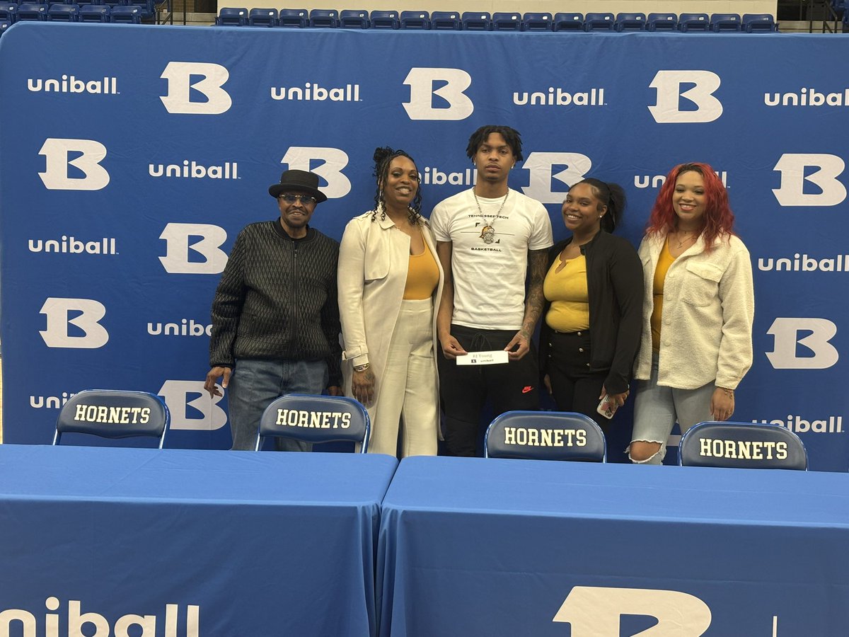 Bryant Hornets Hoops tweet media