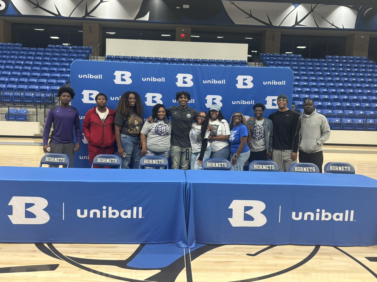 Bryant Hornets Hoops tweet media