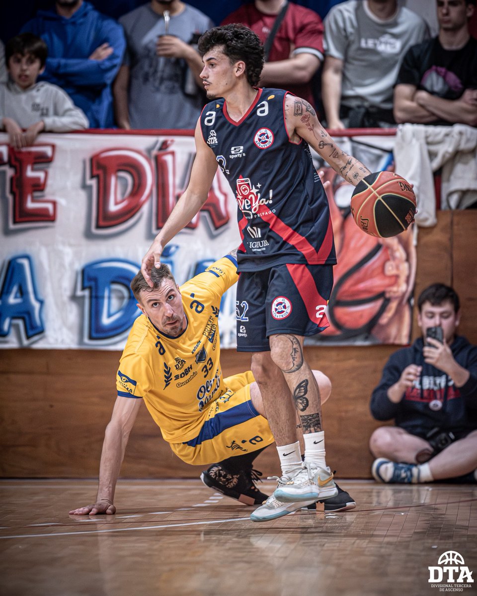 🤯 𝑁𝑜𝑠 𝑣𝑎𝑚𝑜𝑠 𝑎𝑙 𝑠𝑒𝑔𝑢𝑛𝑑𝑜 𝑎𝑙𝑎𝑟𝑔𝑢𝑒

Es un partidazo para definir el segundo ascenso. 

#DTA🏀