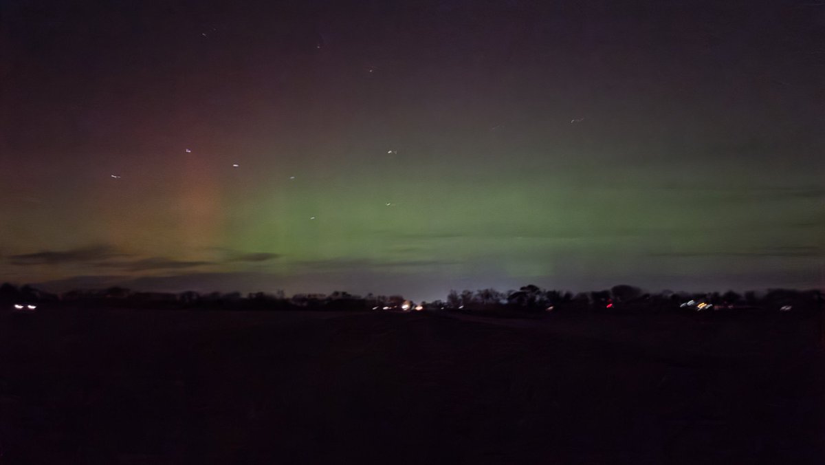 Nothing spectacular, but with a 4-second exposure I am seeing the Northern Lights just south of Volga, South Dakota, along with the Big Dipper.