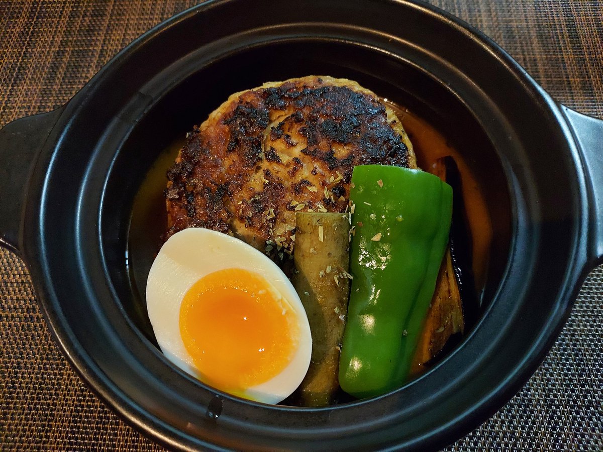 本日も元気に営業いたします

ハンバーグスープカレー完売しました
また次回をお楽しみに( ´∀`)

水木金土は夜営業もします！
営業時間は
11:00~15:00
17:00~22:00
またはスープ切れまで

#スープカレー #カレー #奈良 #学園前 #間借り #まかない #陽平 #うさぎ #ランチ