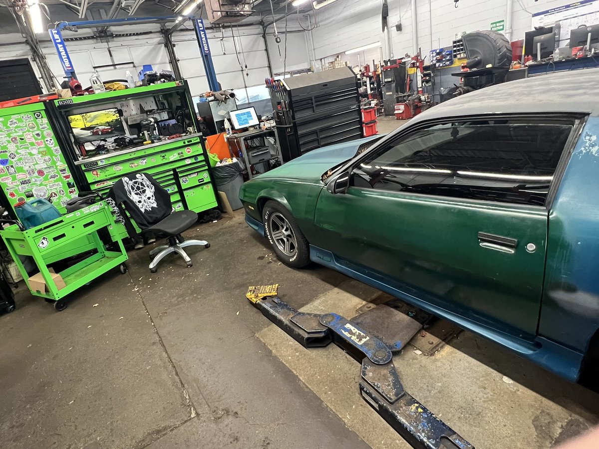 _dandera's tweet image. Slow day