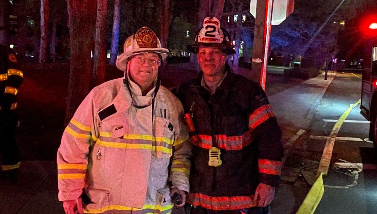 Congratulations to Wakefield Ma Fire Chief Mike Sullivan as he sounds the all out after 41 years, last 17 as chief.  Best of luck Chief!