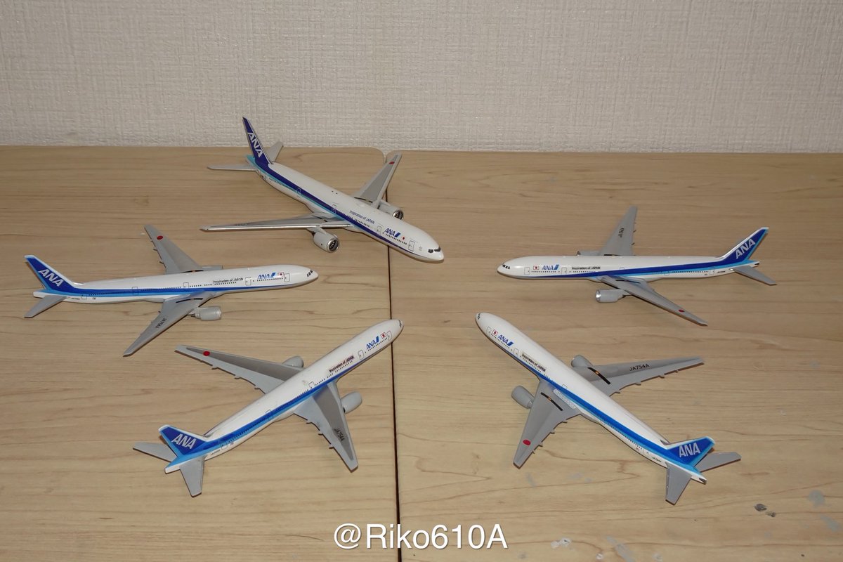 Blue751A's tweet image. JA754A
B7で一番好きでFUKとHNDで沢山撮影し旅客機で一番多く搭乗した機体…
沢山ある思い出の中でもバースデーフライトで乗れたことは一生忘れません…
改めて27年間ありがとう そして お疲れ様でした💐