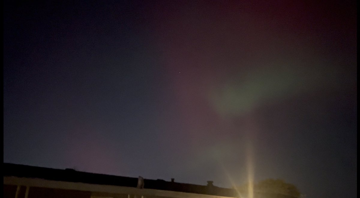 MyVibes1's tweet image. The amazing light show in the sky! Last nights aurora was incredible!