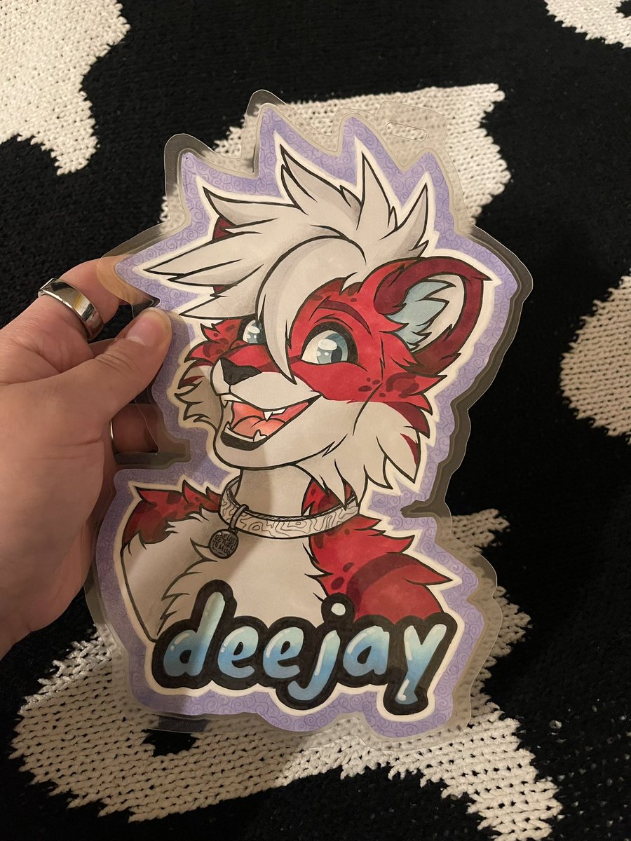 misosnep's tweet photo. made a badge for my fiancé @deejaysnepard 💕 https://t.co/p5Co653C7f