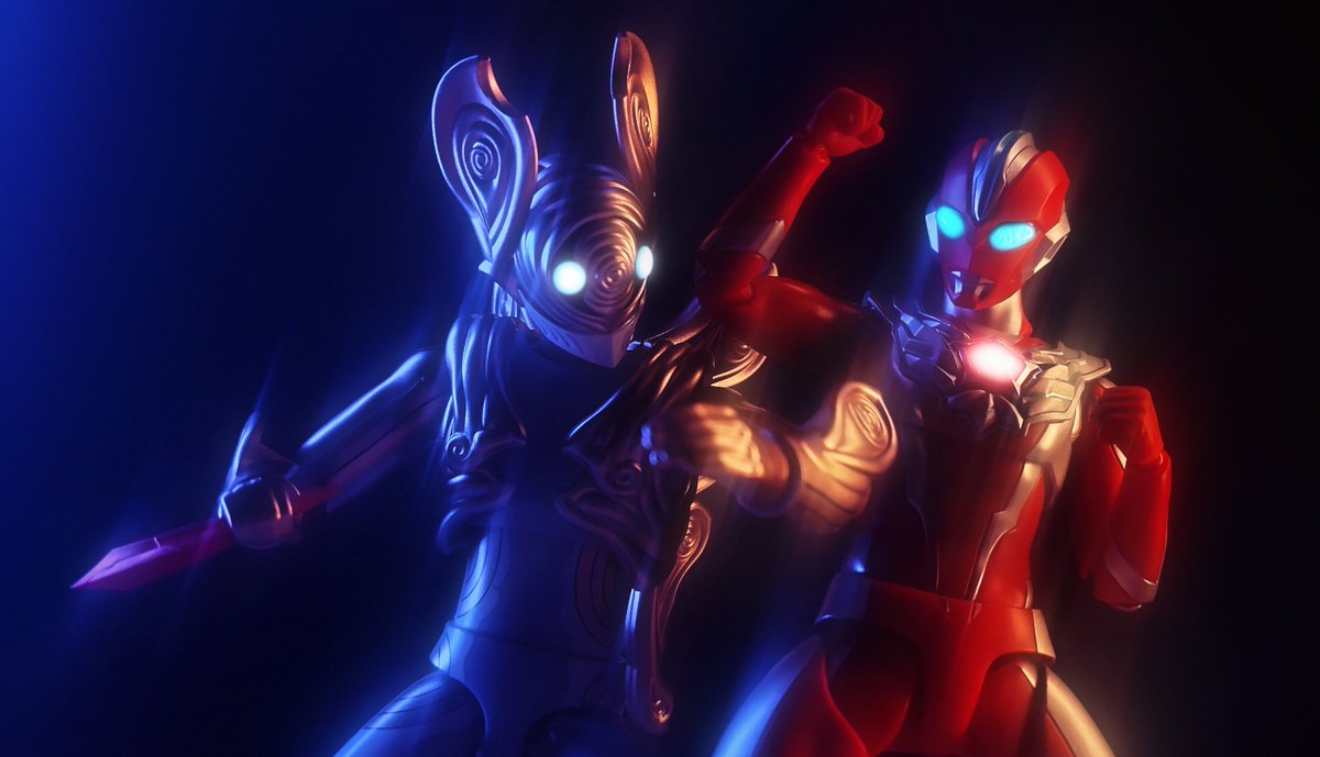 MoonShark4's tweet photo. "Stolen Slugger"
Ultraman Omega vs Barossa Zargon
#Ultraman #UltramanOmega #AlienBarossa #ウルトラマン #ウルトラマンオメガ #バロッサ星人 https://t.co/9lET3LPW6e