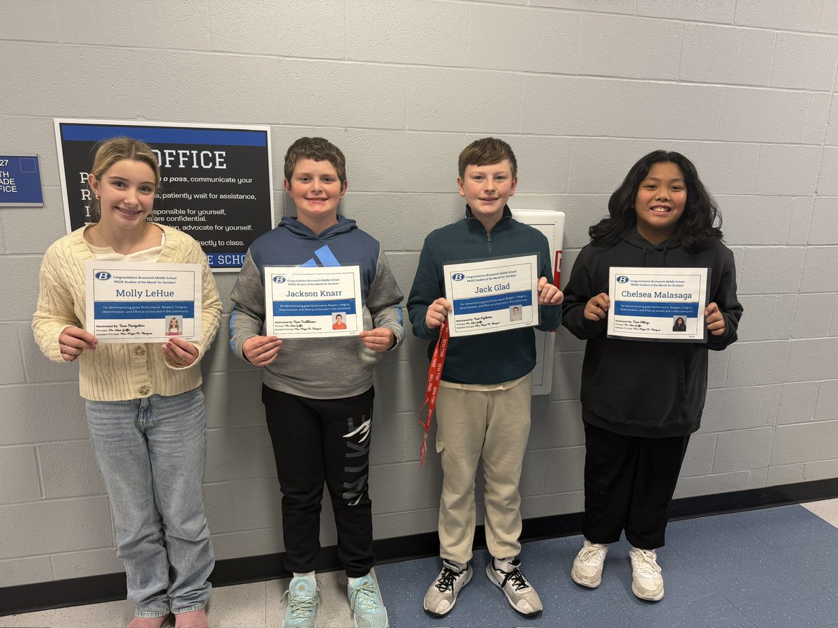 Mrs. Thompson tweet media