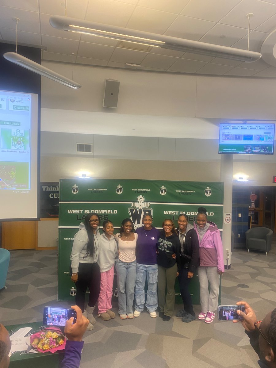 West Bloomfield Girls Basketball tweet media