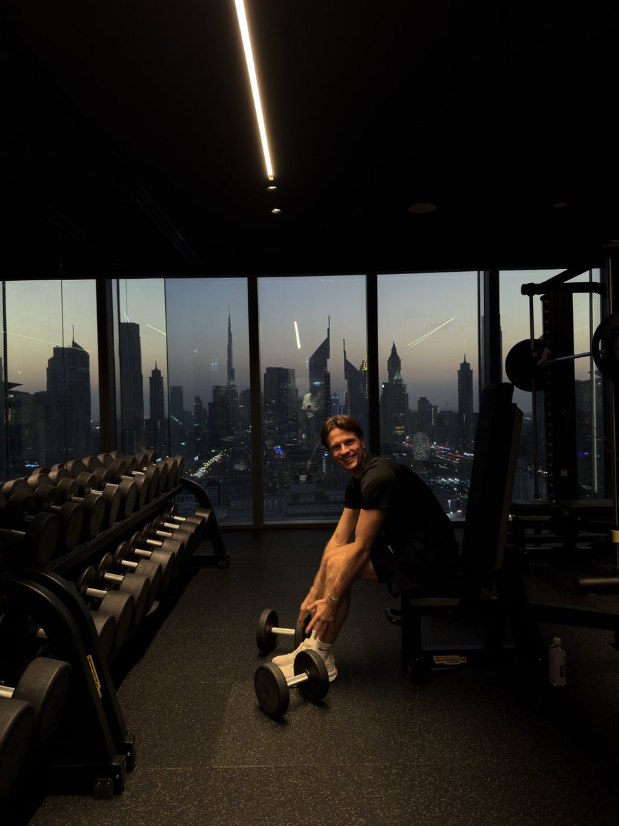 Wojtek Lesinski tweet media