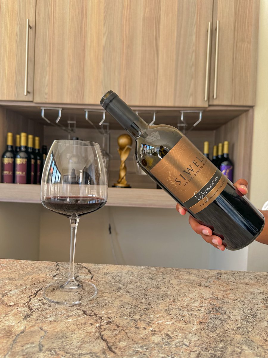 SiwelaWines's tweet image. Grace isn’t just a wine, it’s a reminder of how far you’ve come.

Save this for the day you need a reminder of your own grace.

#SiwelaWines #grace #redwine