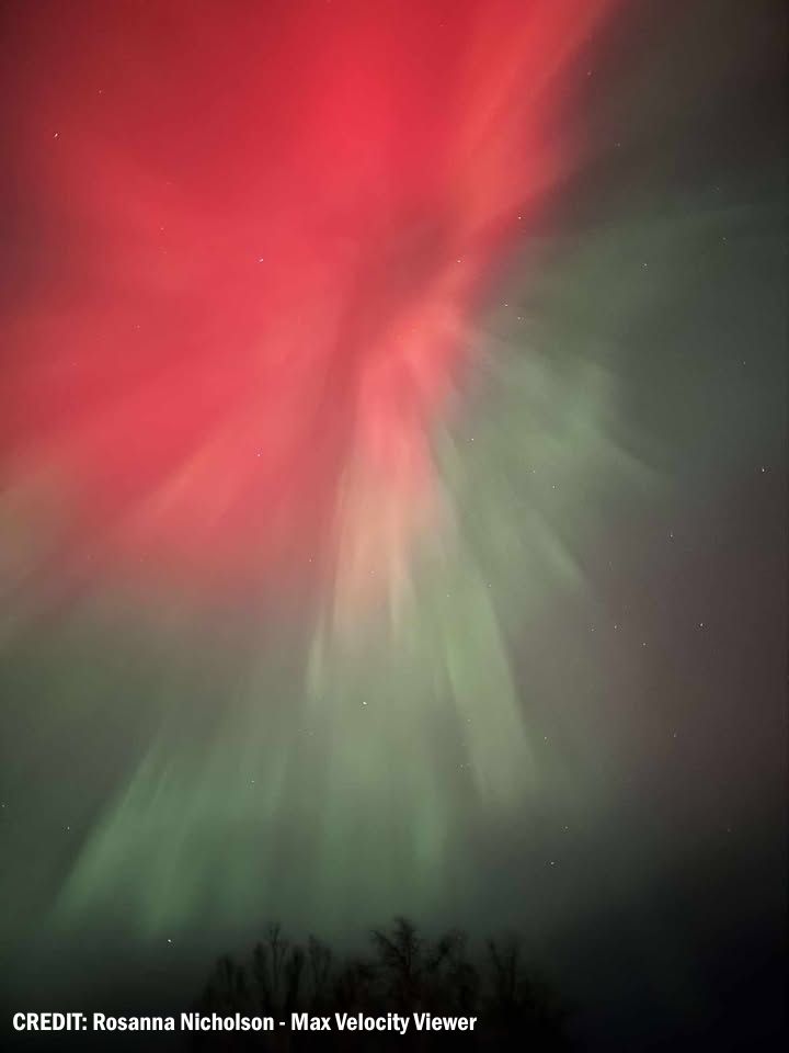 MaxVelocityWX's tweet image. Minnesota Northern Lights right now... just wow...