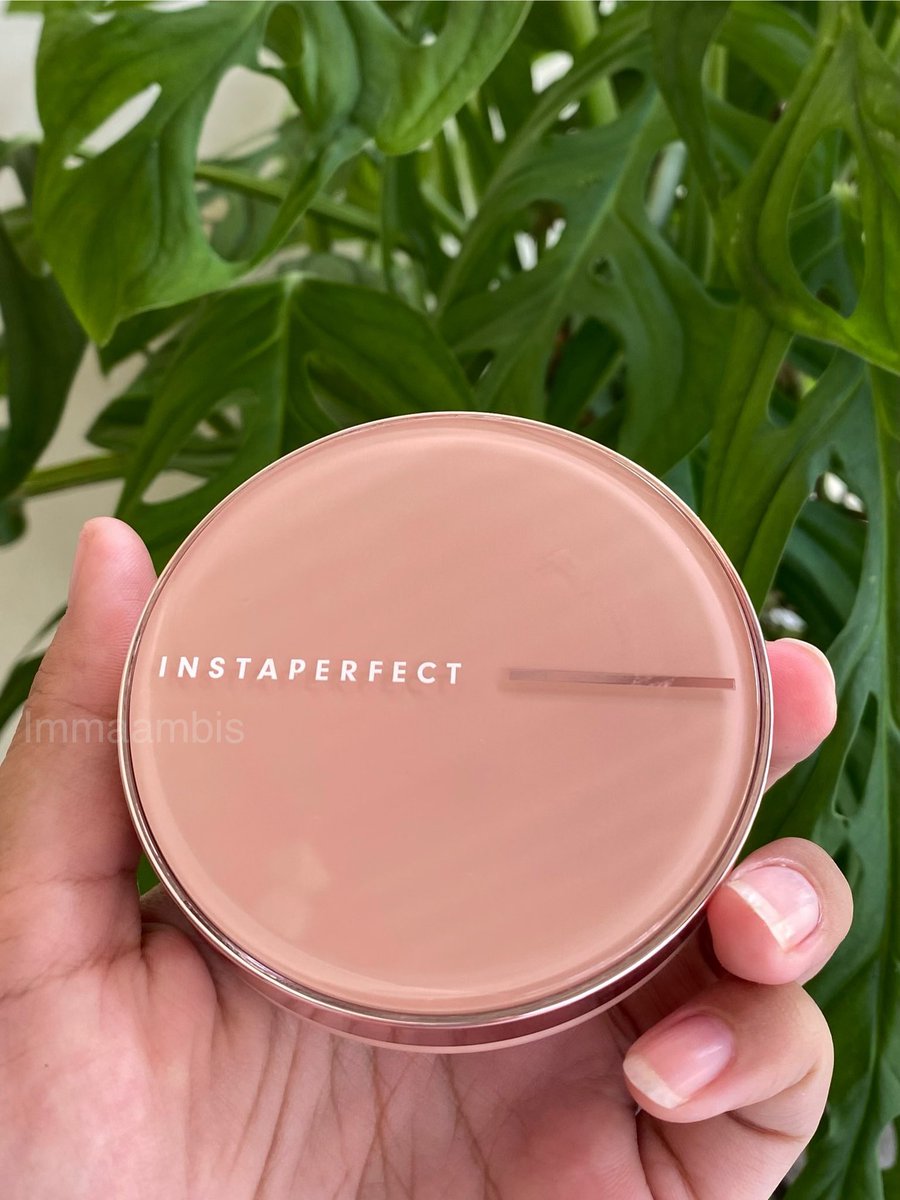 Preloved instaperfect shade warm olive. Pemakaian swatch sekali sama full make up sekali ternyata salah shade. 

80k Boleh nego, dom jogja, bisa cod.