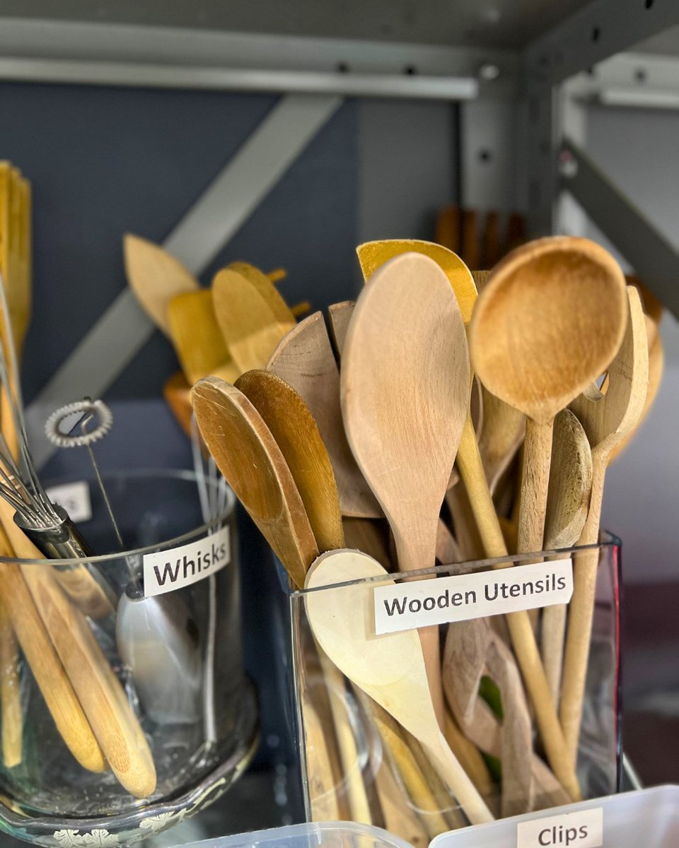 Furniture_Bank's tweet image. The trusty wooden spoon is an essential tool for every home cook, but so many families go without basic kitchen necessities. Drop them off today! 🔗 Link in bio.

#KitchenEssentials #Donation #SupportLocalFamilies #FurnitureBank
