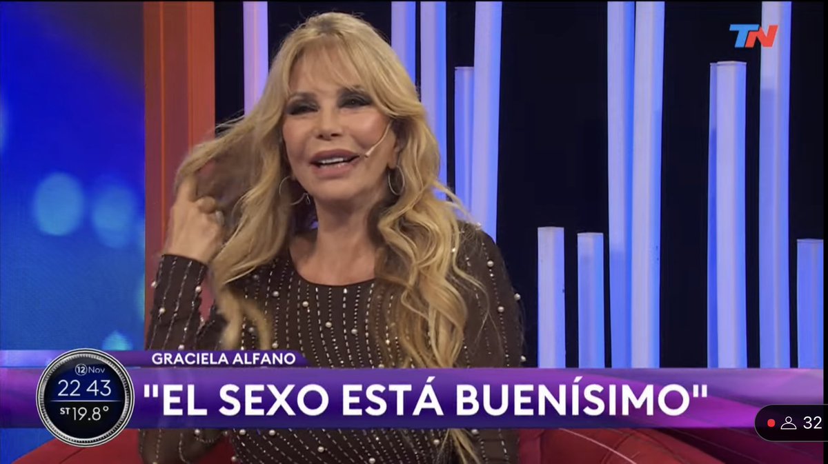 Chicos, viene Alfano, vamos a hacer zócalos picantes.