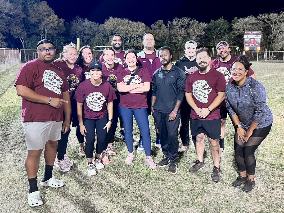 mrs_connor_ljhs's tweet image. The 2025 LJHS Just Kickin’ Kickball team 🌟