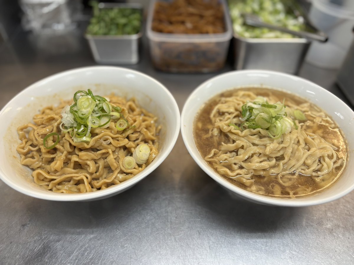Hori355's tweet photo. 二丁目ラーメンはいつも通りに営業中です。油そばも登場しました。 https://t.co/OTtFMES9oL