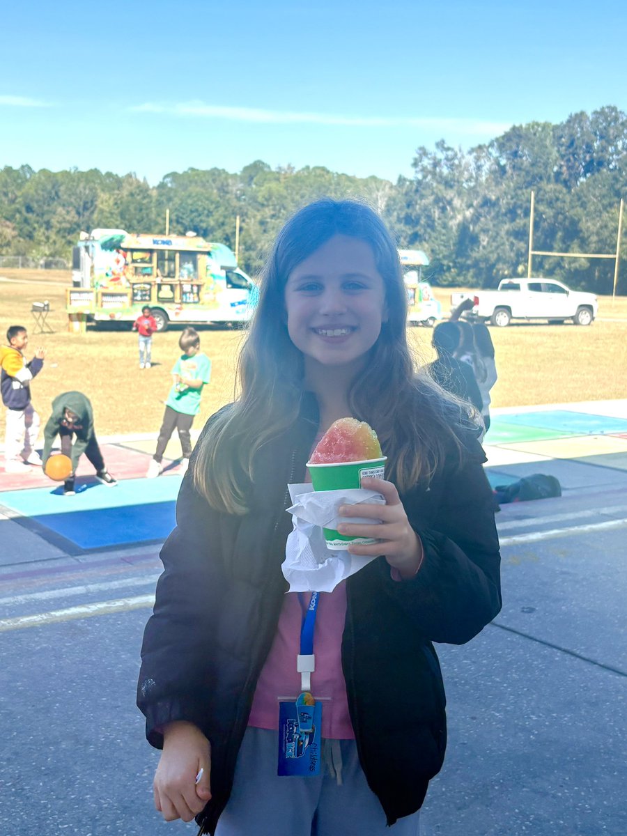 As cold as it was this morning, our kids still enjoyed their Kona Ice treats! #Kona Ice
🐧 <a href="/KONAICE/">Kona Ice</a> <a href="/VanAyresHCPS/">Van Ayres</a> <a href="/HillsboroughSch/">Hillsborough Schools</a>  <a href="/HCPSArea5/">HCPS Area 5</a>  <a href="/LSESPTA/">LSES PTA</a>