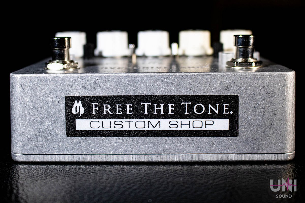 UnisoundY's tweet image. ／
11/16(日)23:15発売開始‼️
Free The Tone OVERDRIVELAND / ODL-1-CS
＼

Free The Tone OVERDRIVELAND入荷！DUMBLE系の艶やかな歪みを再現し、ノーマル・ドライブ2チャンネルで多彩なトーンを実現。
digimart.net/cat13/shop5031…
#FreeTheTone
