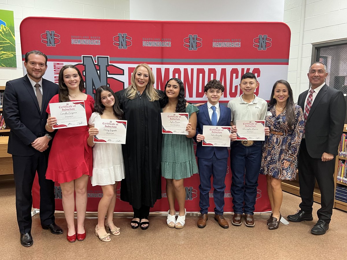 Proud dad moment. I got to watch my daughter get sworn into the Shary North Junior High 8th-grade student council today.
Honored and excited to see her take on a leadership role. So proud of you! #ProudDad #StudentCouncil #SharyNorthJH #SharylandISD #ProudParent #txlege