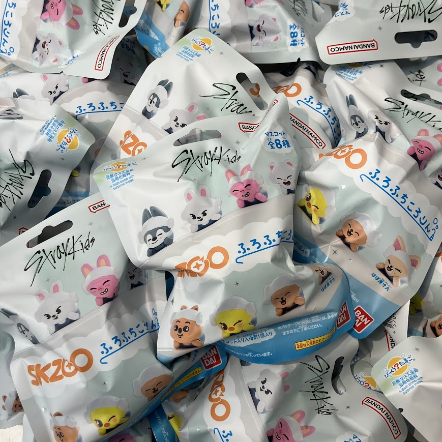 Stray Kidsさんの〖びっくらたまご SKZOO ふろふちころりん〗入荷
