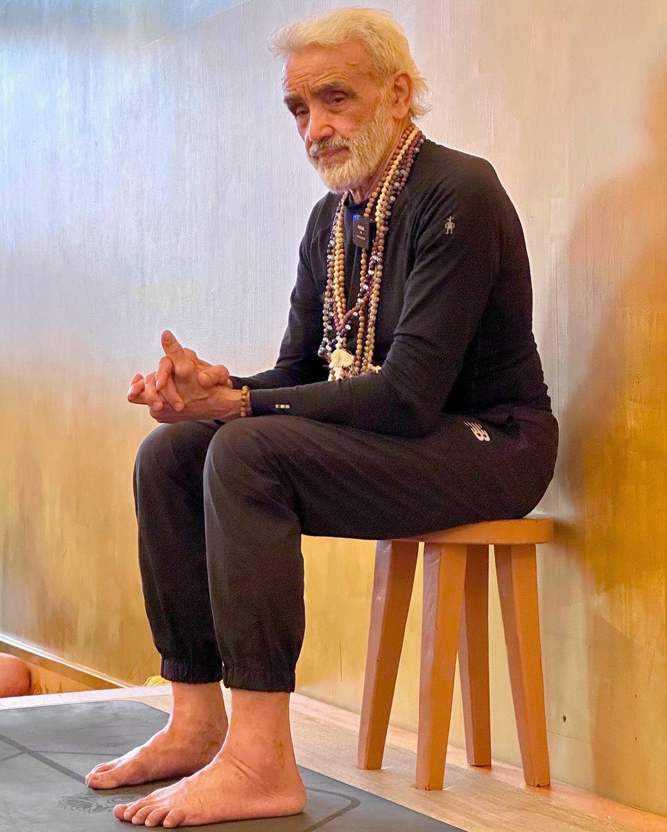 DharmaYogaNYC's tweet image. The God Icloud: The etheric record. Whatever is possible to exist, to happen, it is out there. It is up to the computer (the person) to pick up the information. 

--Yogi Sri #DharmaMittra