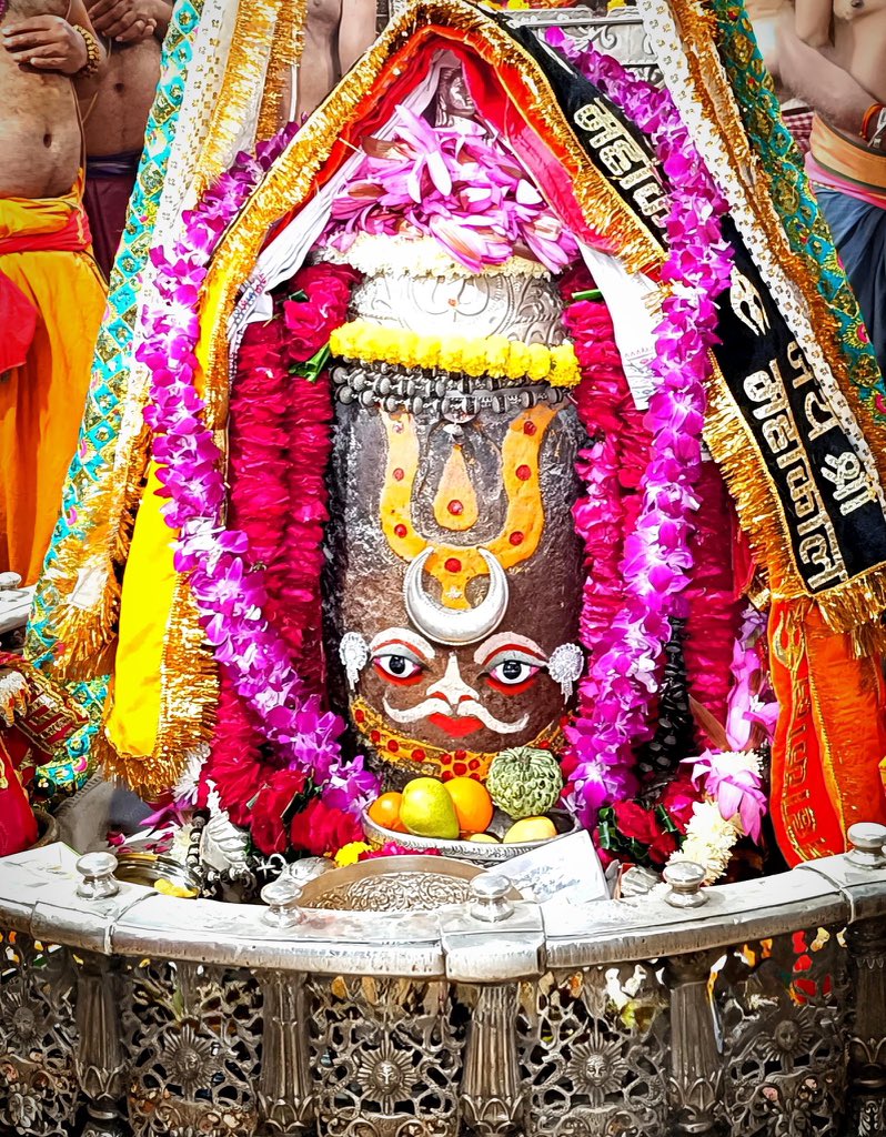 computerbaba3's tweet image. श्री महाकालेश्वर ज्योतिर्लिंग जी के आज के भस्म आरती श्रृंगार दिव्य दर्शन 13.11.2025