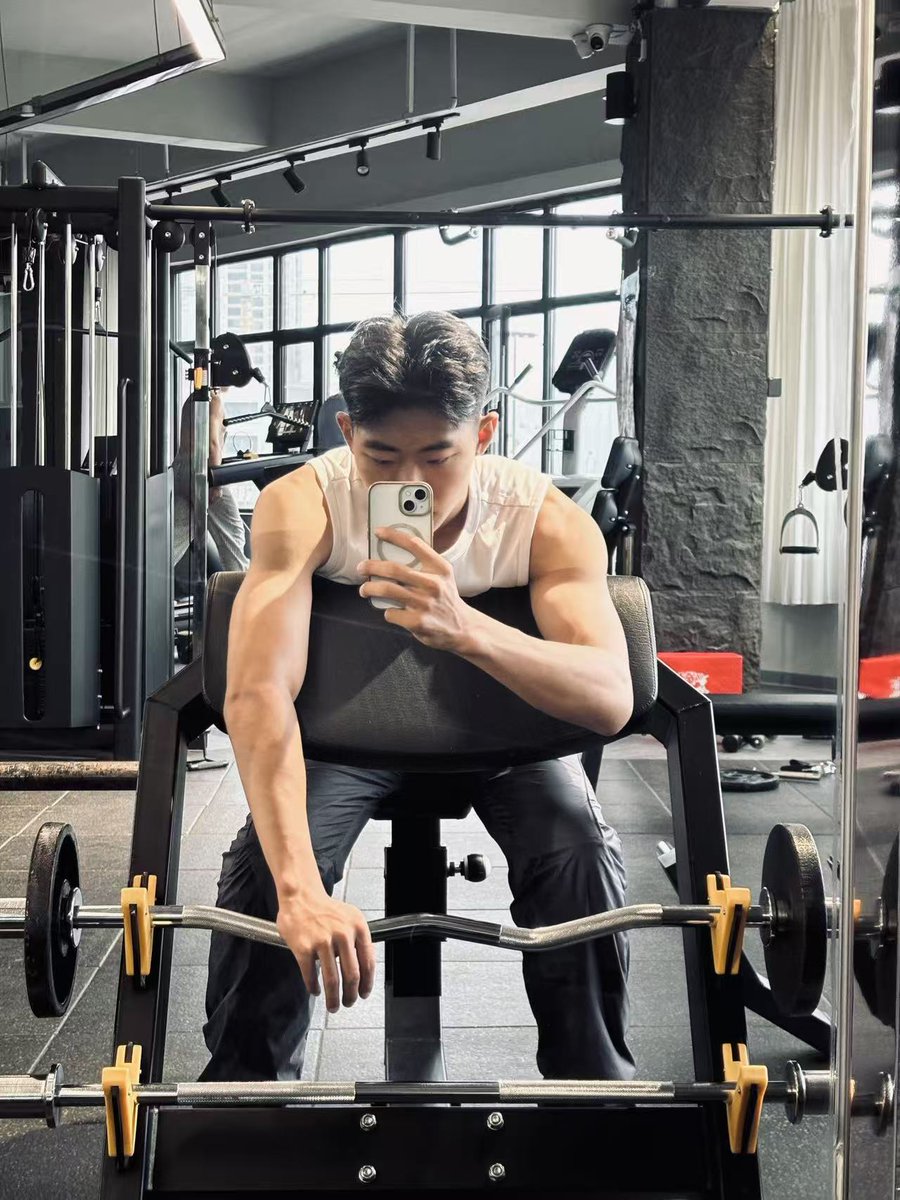 【胖虎】太原，直男，22/184/134，🉑1/6/9，🉑空降，🉑视频订制，🉑视频🛫。