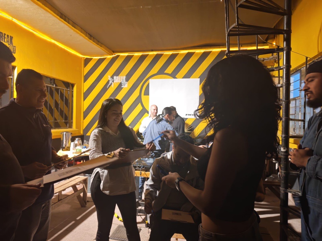 silent4business's tweet image. ¡Así se construyen las alianzas que marcan la diferencia! 💪

Durante nuestro #BreakingThreats con Proofpoint , compartimos visión, experiencia y estrategias que impulsan la resiliencia y la protección digital de las organizaciones.

🙌Gracias a #Proofpoint por su colaboración