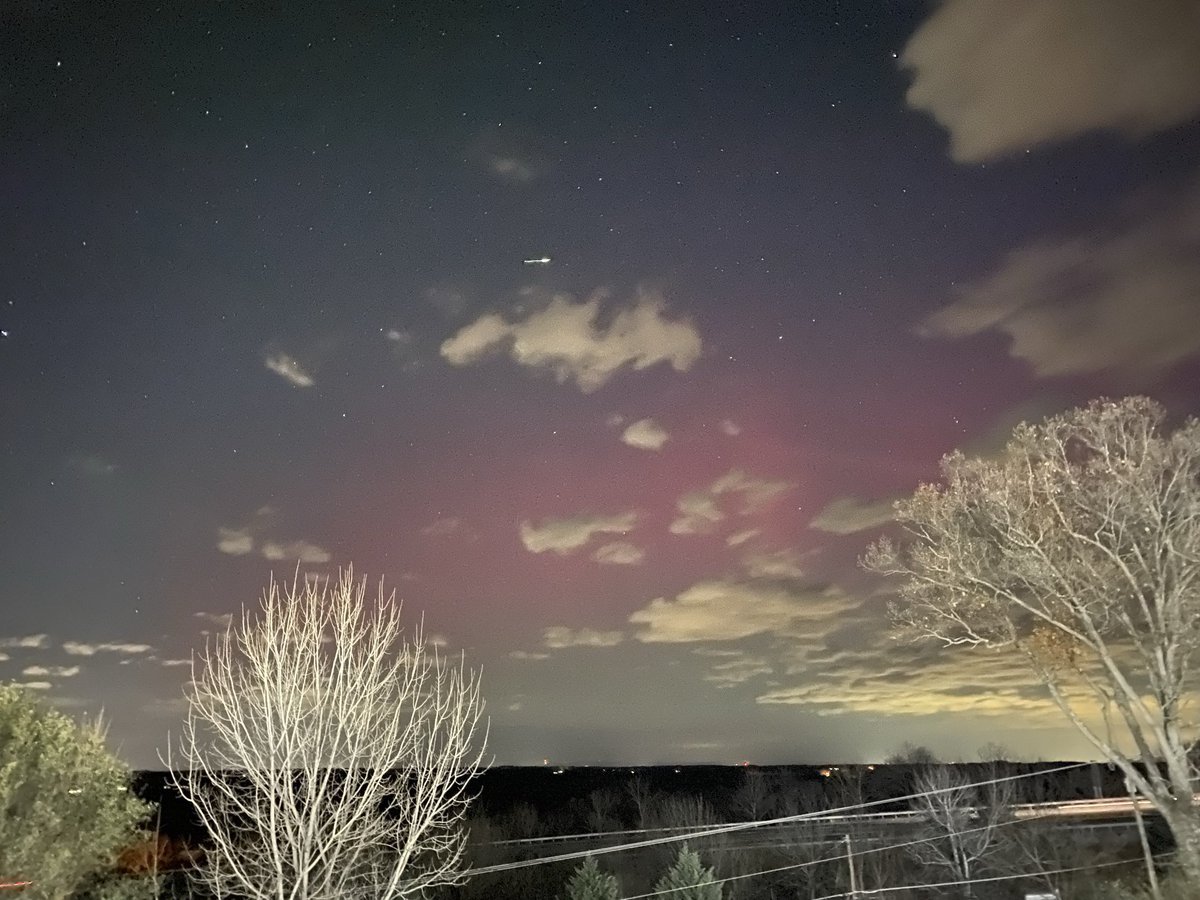 Aurora from Harpers Ferry, WV a few minutes ago #aurora