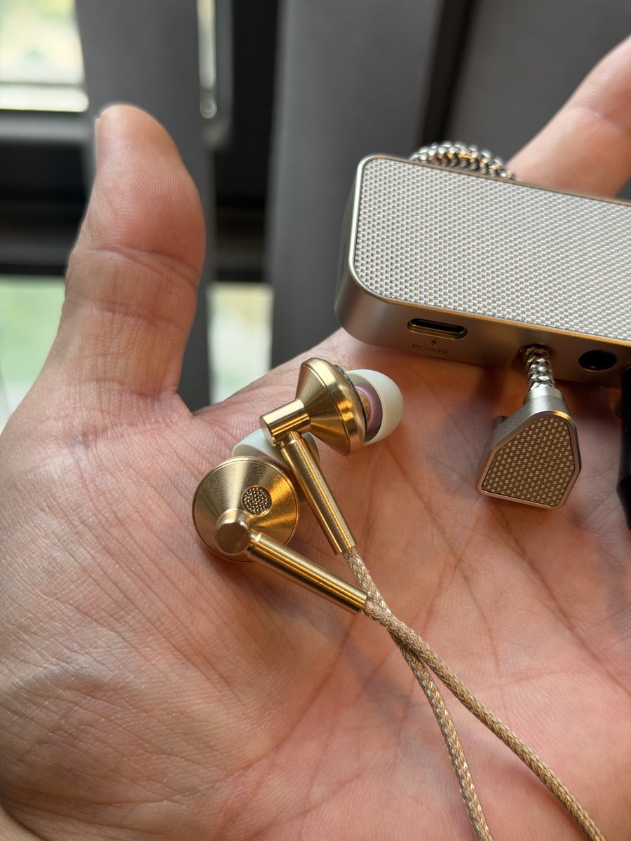 DemondDing's tweet photo. It's the sound quality I like. #ddHiFi https://t.co/gH1qgNpmK9
