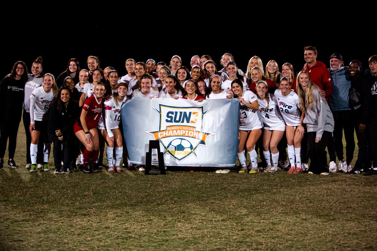 SunConference's tweet image. 𝟐𝟎𝟐𝟓 𝐒𝐔𝐍 𝐂𝐎𝐍𝐅𝐄𝐑𝐄𝐍𝐂𝐄 𝐂𝐇𝐀𝐌𝐏𝐈𝐎𝐍𝐒 🏆

Congratulations to @SEUFireWSoccer on claiming the 2025 #SUNWSOC Title!

#TheSunStandard | #TheRightWayToPlay