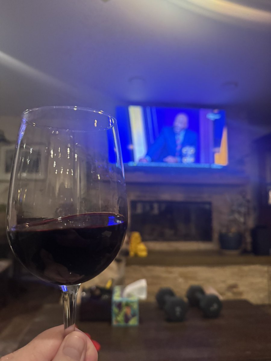 Nice <a href="/Costco/">Costco</a> has a deal on <a href="/caymuscab/">CaymusVineyards</a> cab!! LFGoo <a href="/Lakers/">Los Angeles Lakers</a> big game tonight…<a href="/JamesWorthy42/">James Worthy</a>