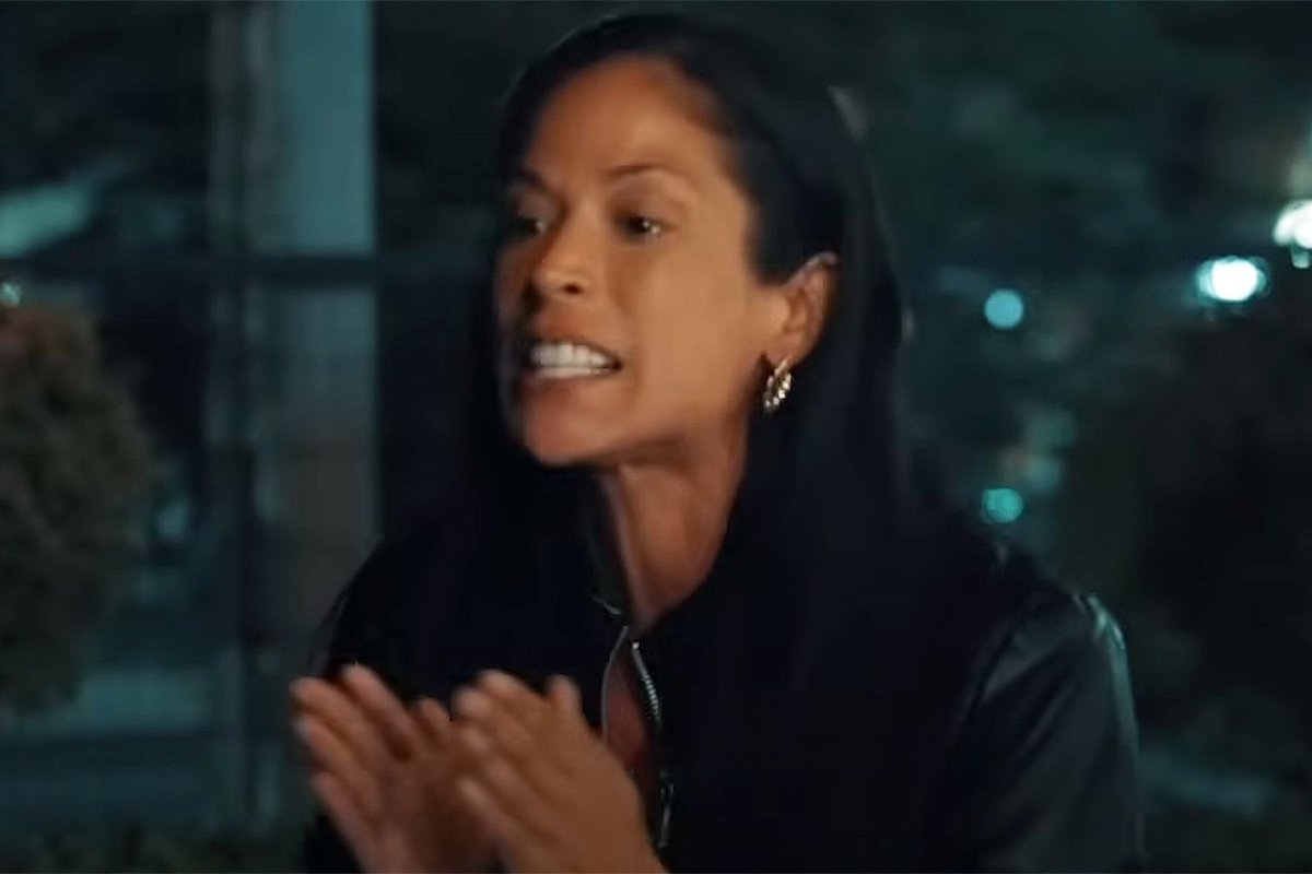 TooChallenge's tweet image. Somebody pay for the medical bills for her back pain from carrying this season. #TheChallenge41