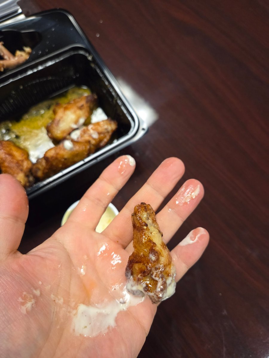 @robertyune on all platforms tweet media