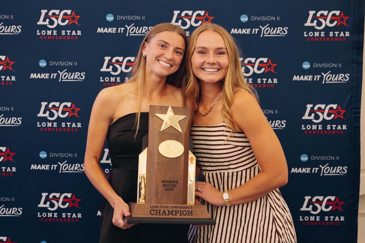 LoneStarConf's tweet image. 📸⚽️🏆 | #LSCwsoc champion DBU at the Championship Reception.