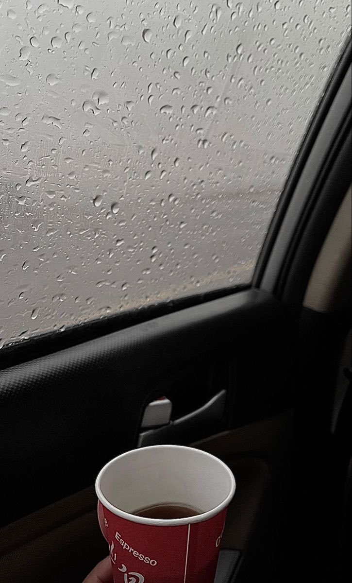 يالله بغيثً يجعل الارض مبتسمه ومزدهرة والانفس مستبشرةً بربيعاً يسر الناظرين🌸💕.
-

#صباح_الخير 
 #صلاه_الاستسقاء