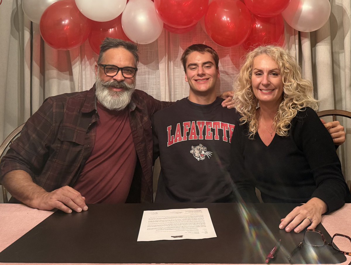 Officially signed and locked in! 🔒<a href="/LafayetteBsbl/">Lafayette Baseball</a> Go Pards!! So grateful for this opportunity! <a href="/emdbaseball/">EMD Baseball</a> <a href="/chambers_sports/">Chambers Sports Performance</a> <a href="/coachmiller33/">AJ Miller</a>